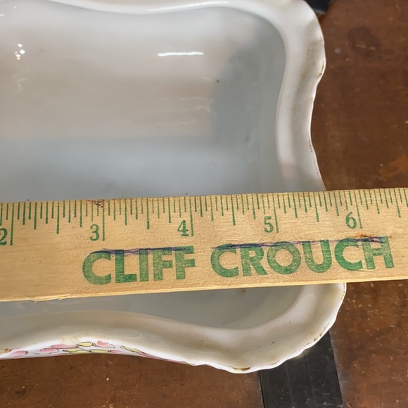 . Vintage Floral Lidded Dish - Mara Trinket, Candy Dish with Lid - Picture 9 of 10